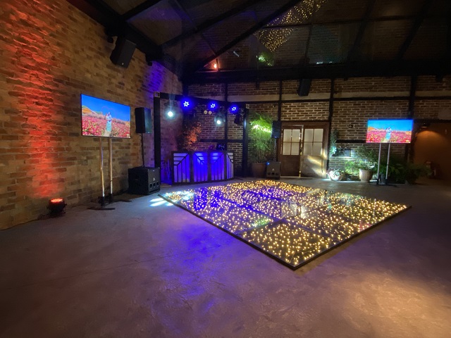 Som + Luz + Pista Paris