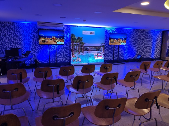 Tv + Som + Luz Cenica